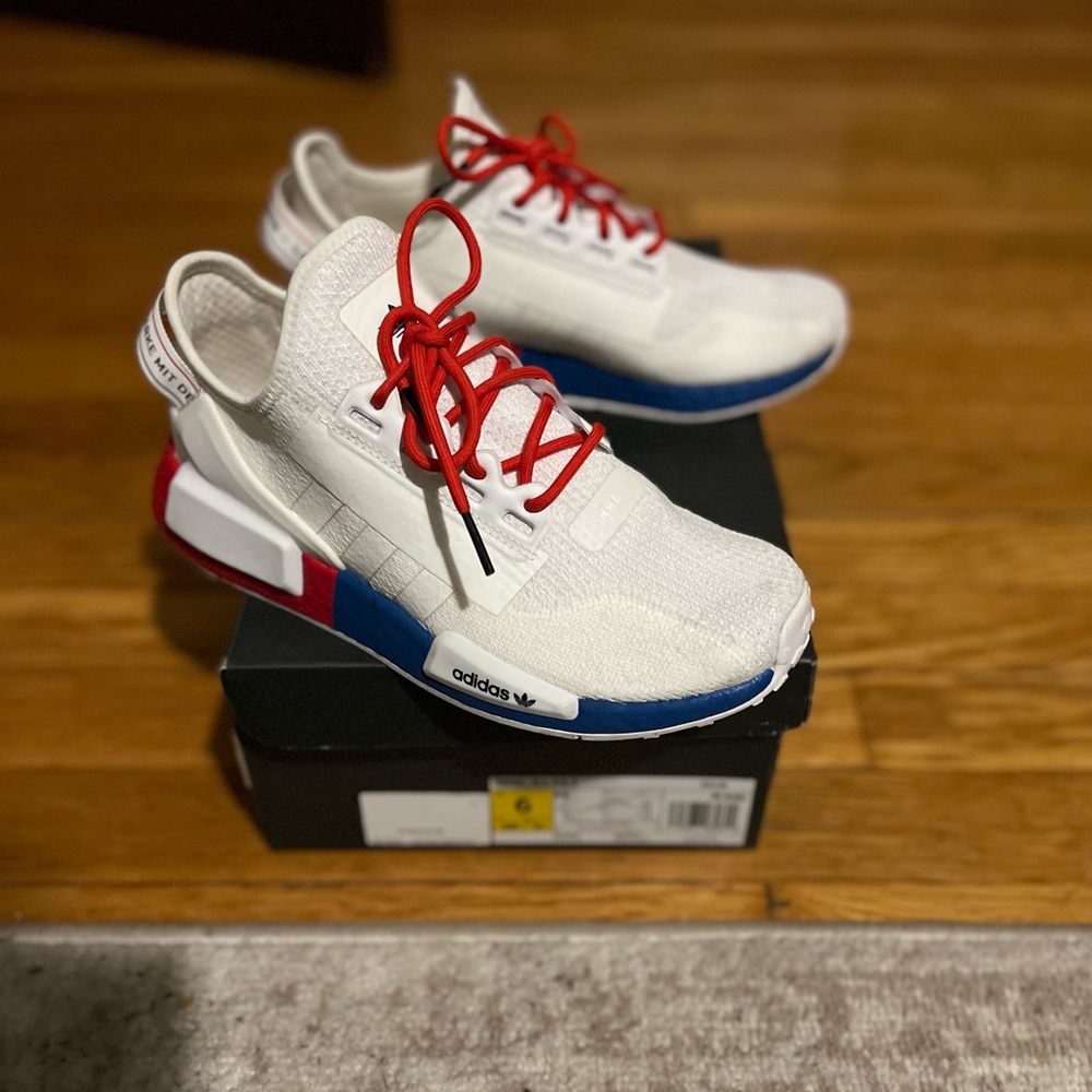 Addidas sneakers
